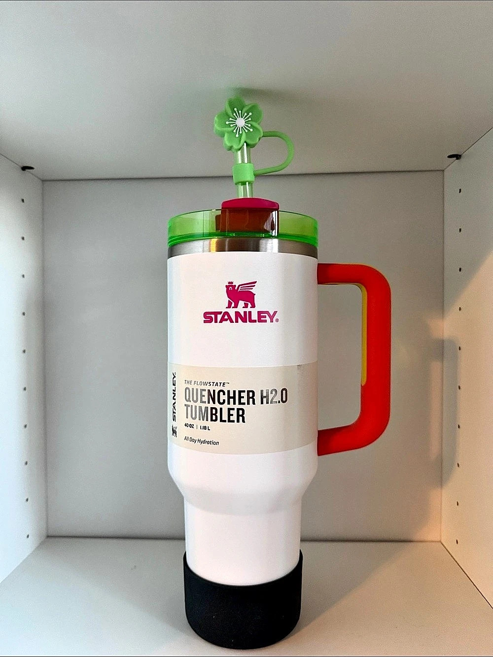 Stanley neon/white Tumbler 40 oz